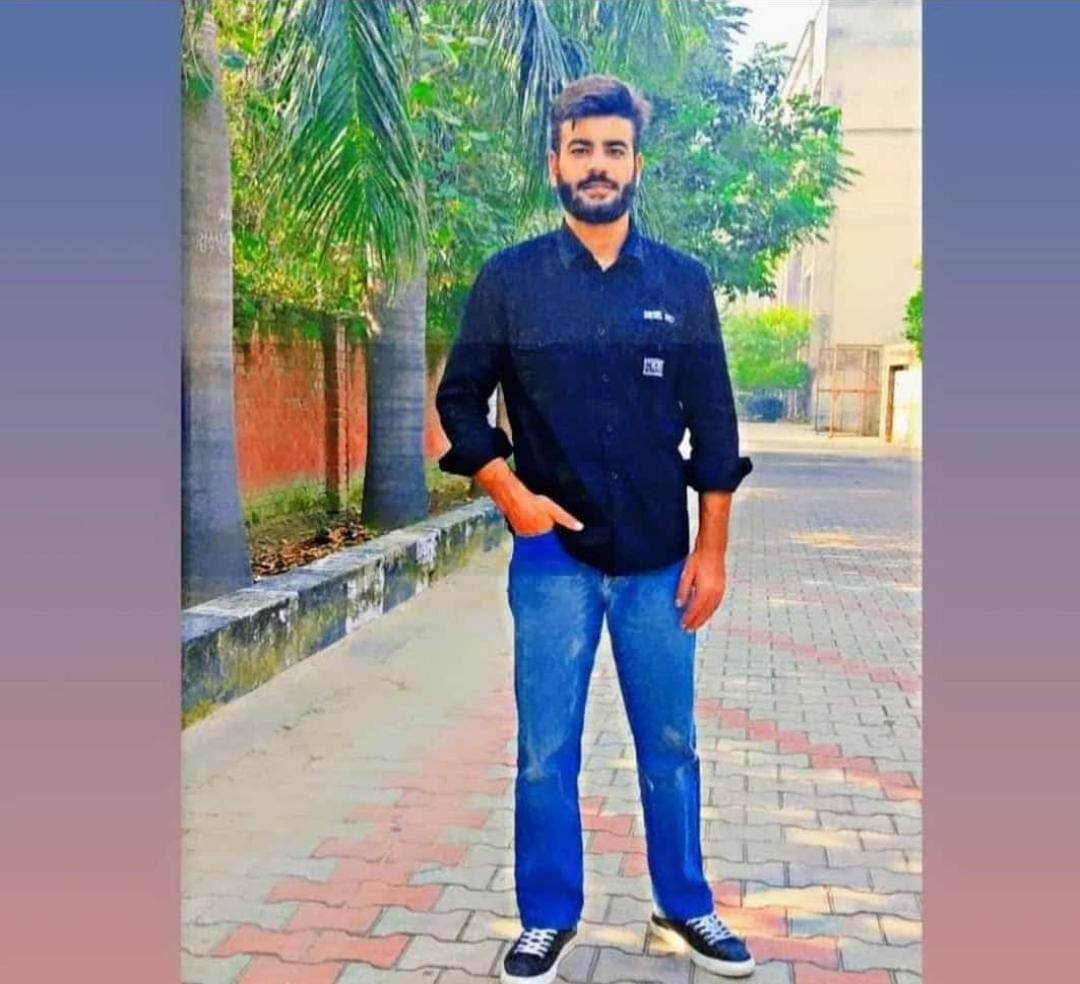 JKSTUDENTSASSO's tweet photo. Despair for a family as a J&amp;K student dies in Punjab. Faisal Ahmad Qureshi from Rajouri J&amp;K studying Radiology in RIMT University Punjab died after Basketball poll fell on him. Heartfelt Condolences with Bereavd family. May Almighty give thm patience to bear the irreparable loss. https://t.co/oK2KxJOboN