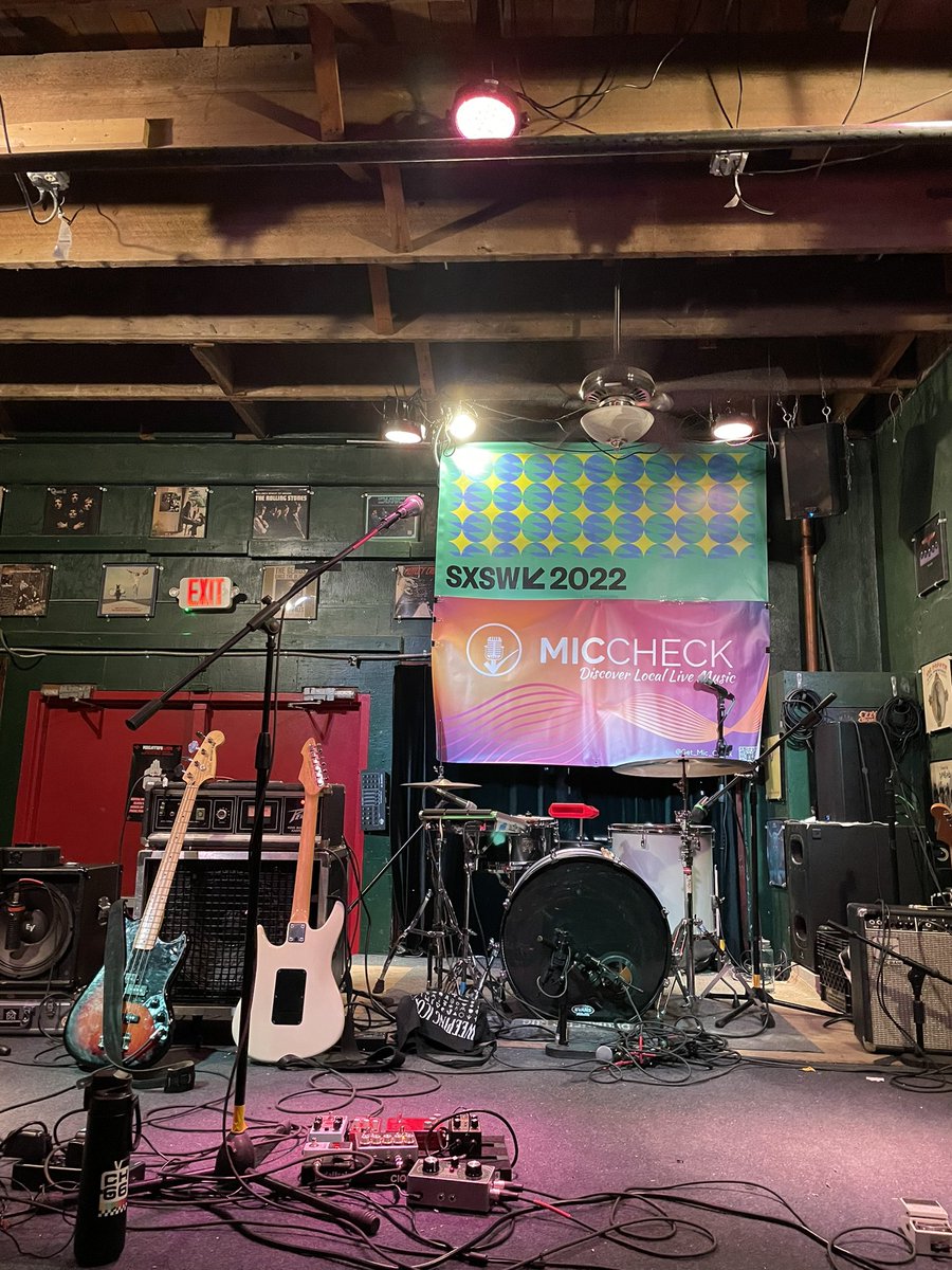 Get_Mic_Check's tweet photo. Thanks for the banner extension 🤷‍♀️ @sxsw #SXSW2022 https://t.co/kJkYxk3n81