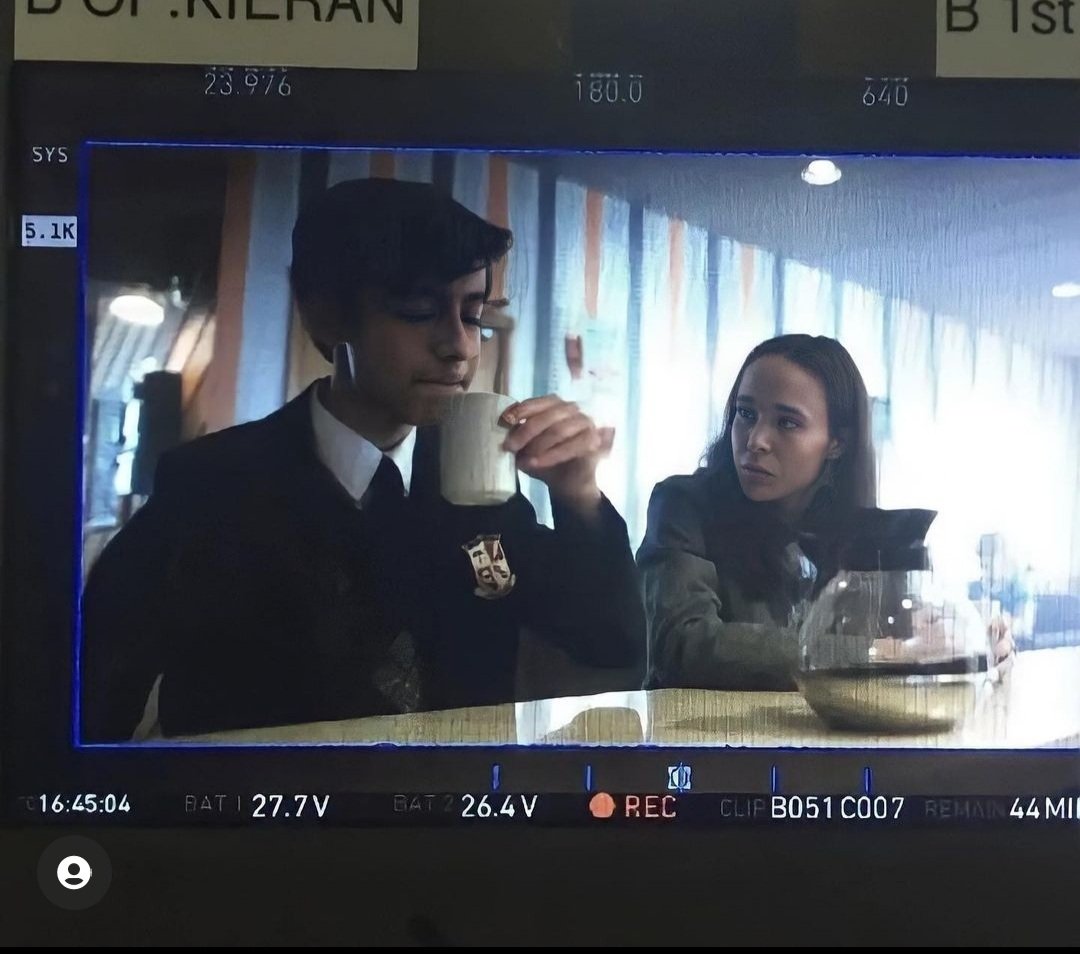 fiveswine's tweet image. The Umbrella Academy S2 BTS!!!!