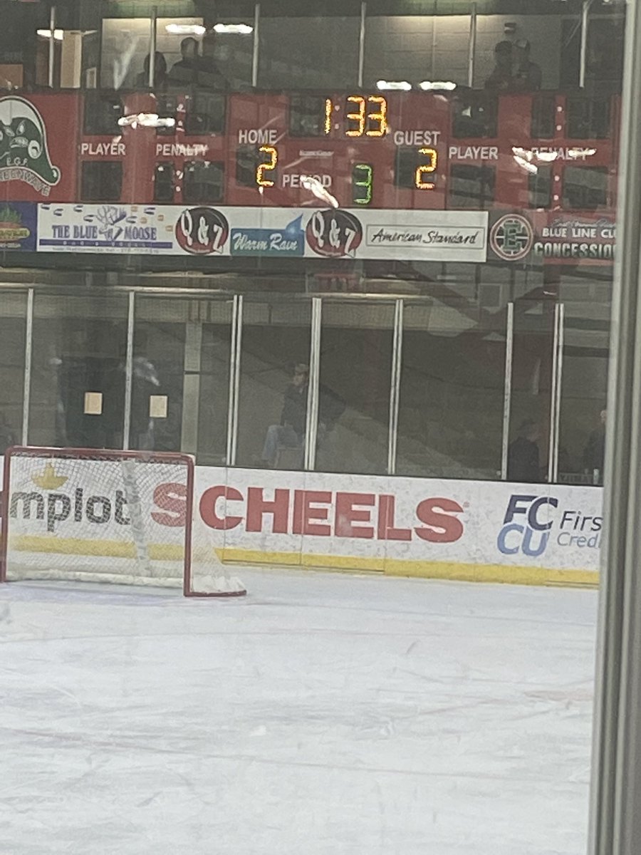 bantamastate's tweet photo. We got ourselves a barn burner 🔥Northern Lakes and Northfield headed to OT!! https://t.co/0ZghRvnxa8