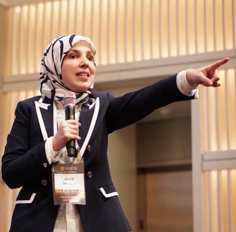 HildaKhoury's tweet photo. سارة منقارة مستشارة الرئيس بايدن لحقوق ذوي الاحتياجات الخاصة
هي انسانة مميزة من عاصمة الشمال تخطت  فقدانها للنظر فكانت صاحبة رؤيا لمجتمع دامج وحققت نجاحات باهرة 
قيادية مبادرة طموحة تهوى الحياة وتؤمن بمجتمع أكثر عدلا
حملت اسم لبنان عاليا أينما حلت ! أمثال سارة يعيدون لنا الأمل ! https://t.co/cQf6MRibwL