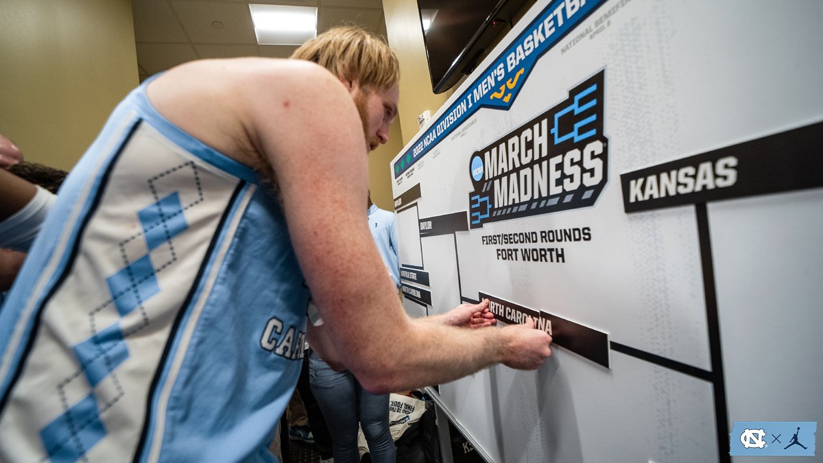 UNC_Basketball's tweet photo. 𝐎𝐧 𝐭𝐨 𝐭𝐡𝐞 𝐧𝐞𝐱𝐭 😏 #Sweet16 

#CarolinaFamily | #MarchMadness https://t.co/DJZsSwLMub
