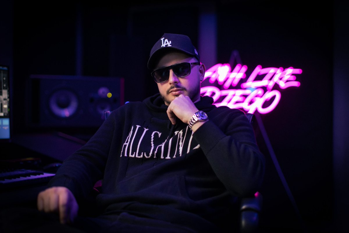 The Hype Magazine™ (@thehypemagazine) on Twitter photo New post (Meet Rapidly Rising Young Lion Jake Moritt, Vice President of Proper Loud) <a href="/jakemoritt/">jakemoritt</a> has been published on The Hype Magazine - thehypemagazine.com/2022/03/meet-r… New post (Meet Rapidly Rising Young Lion Jake Moritt, Vice President of Proper Loud) <a href="/jakemoritt/">jakemoritt</a> has been published on The Hype Magazine - thehypemagazine.com/2022/03/meet-r…