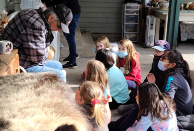 DanDuncan14's tweet photo. Thank you Mrs. Brown for arranging a visit to the Metis Cabin for Ms. B's @Central_Hawks Gr 2/3 class. @sd58connect https://t.co/PwyECrbx45