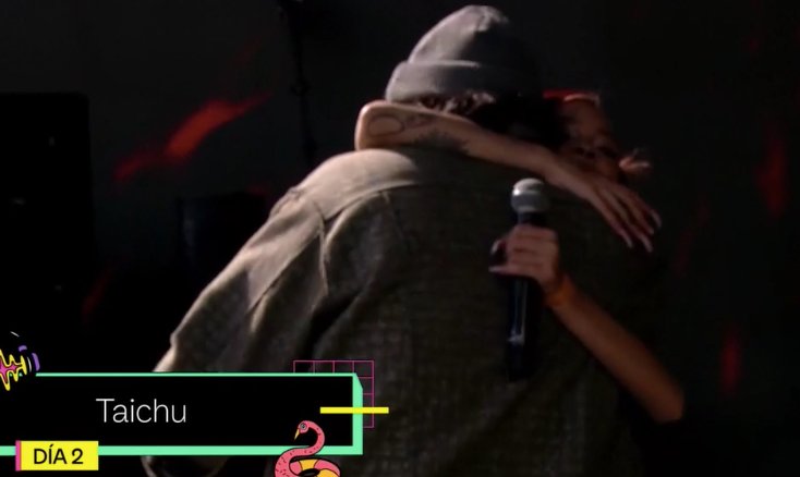 Bebeconelmobi's tweet photo. Sí, Taichu  #INEEDATTENTION la rompió mientras estaba #ElMató en el escenario principal #Lollapalooza #Lollapalooza2022 

#BuenSábado para el recambio generacional https://t.co/ThLmNnme9V