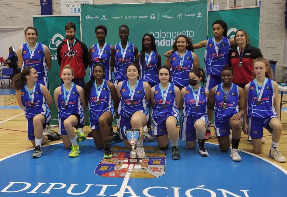 AlmeriaFAB's tweet photo. Ingenia Solar Energy @cbalmeria se ha proclamado Campeon Junior Femenino al vencer por 79-47 a @cdroquetasbc en la final provincial. Ambos equipos representaran a la provincia de Almeria en el #CADEBAJF2022 https://t.co/vdeHX73Bcd