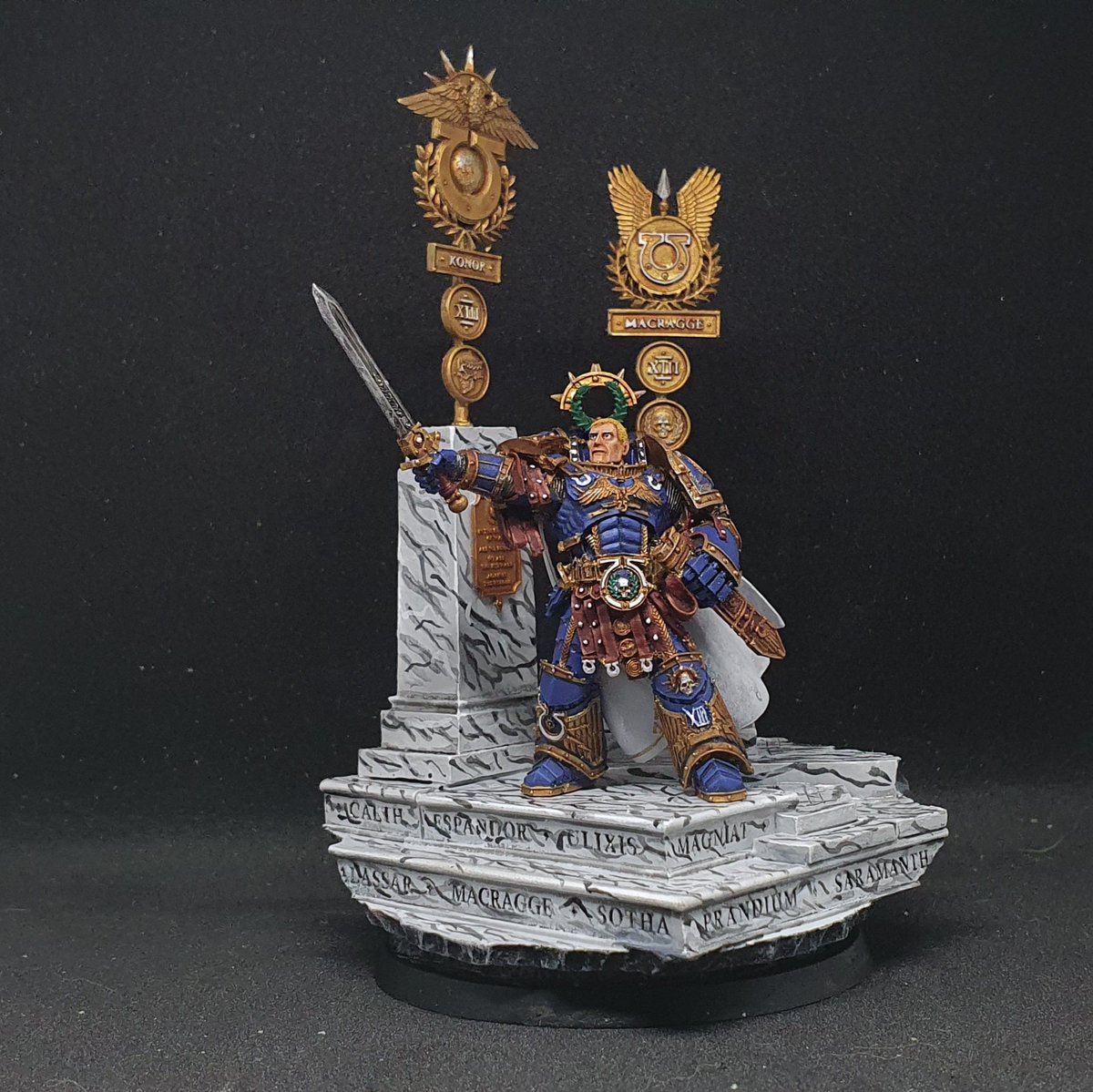 Scykhe's tweet photo. Have you heard about #MarchForMacragge ? 
Today I painted Roboute Guilliman, my tenth primarch. Lovely mini with a very different feeling from other primarchs. 
Next month Angron ! Don't expect chocolate for easter more blood and skulls ! #WarhammerCommunity https://t.co/zpsIjmokB5