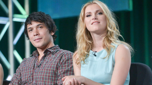 HollywoodLife's tweet photo. #The100 alums Eliza Taylor &amp; Bob Morley have welcomed their first child ❤️ https://t.co/t88XhtRK1F https://t.co/7pn8tpKCw0
