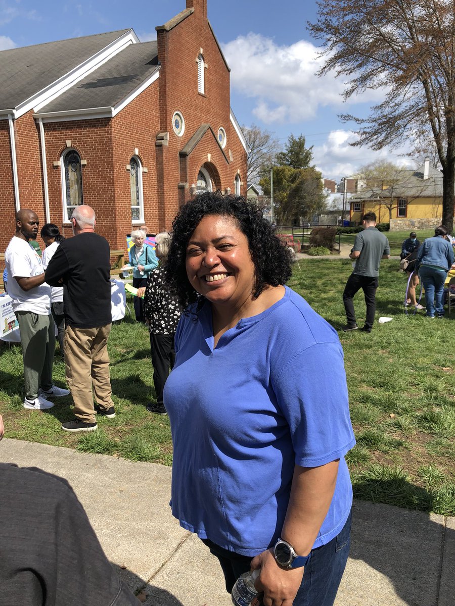 ParisMFousheeCH's tweet image. This is me totally interrupting her conversation… I don’t know how she puts up with my crazy 🤪self… @thesocialmill @VoteCamille4CH😜 #KeepinIt 
#HomeSweetHome