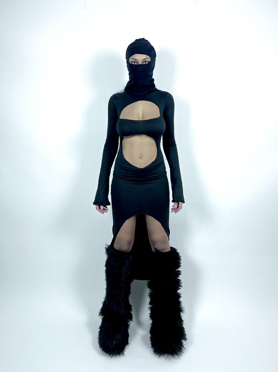 mayasavery's tweet photo. all pieces made &amp; designed by me for @insigniamsa https://t.co/iH4nWqCmYt