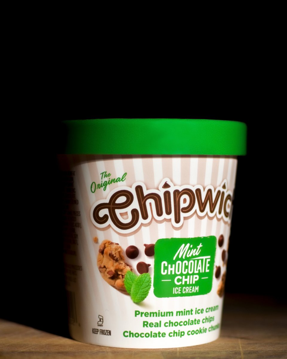 Theorigchipwich's tweet photo. This Chipwich requires a spoon.
#Chipwich #TheOneAndOnly #TheOriginalChipwich #IceCreamCookieSandwich #FrozenTreat #Cookies #IceCream #WeisMarkets #PAsnacks
@GiantFood
@Wawa https://t.co/iC0eWdG0AF