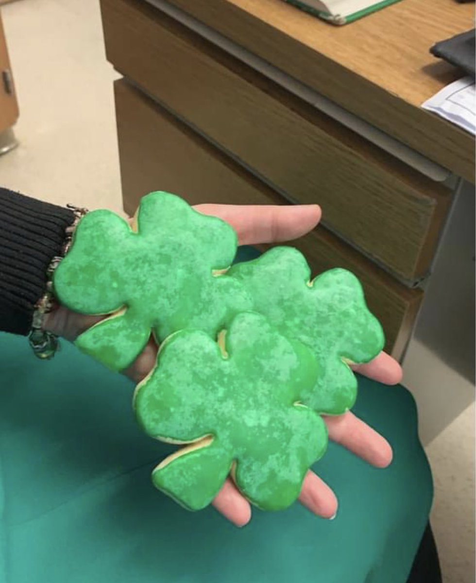 BCHSmagistra's tweet photo. #BCLatin IV students celebrated St Patrick’s Day with delicious #shamrock cookies. Thank you, Mrs Pittman! ☘️💚☘️ #LatinRocks https://t.co/27YgHHx4oQ