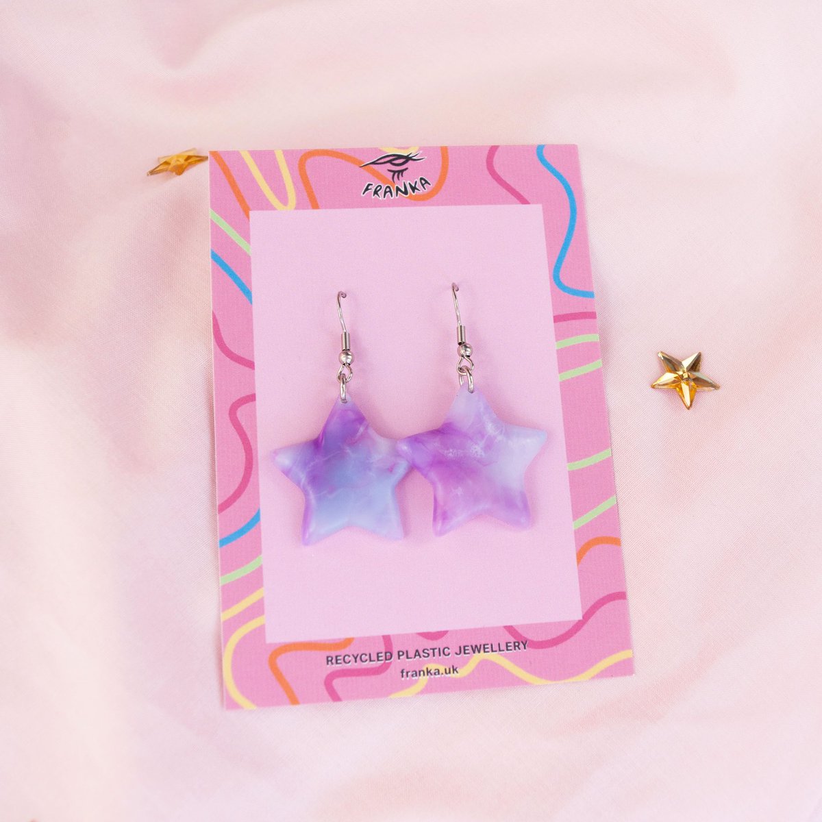 _frankauk's tweet photo. hey twitter long time no see! 

i’m trying to get better at posting about things other than when i have new items in the shop but for now: 

here’s some things i made out of recycled plastic 😎 
https://t.co/iS7oMITaE9 https://t.co/c3MuUaUbPr