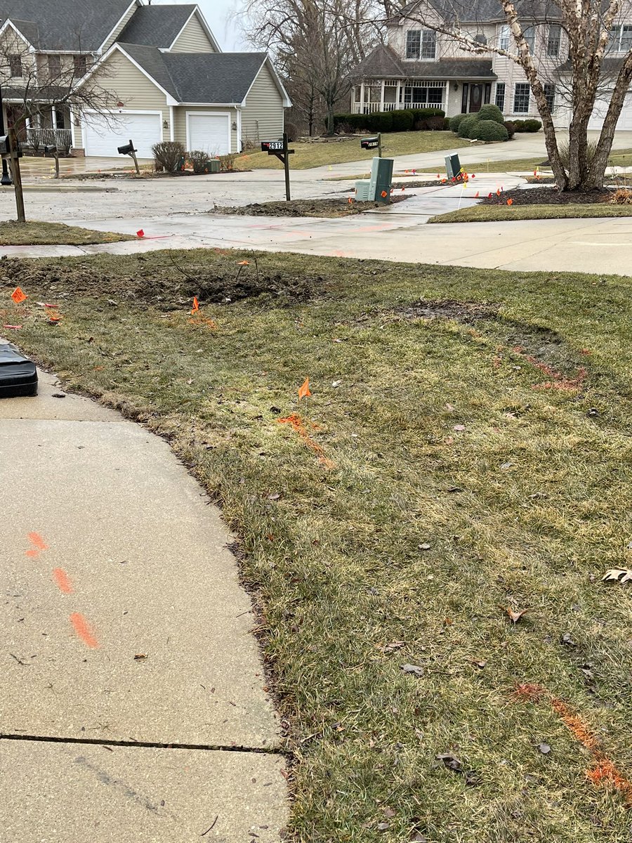 JeremySchenk's tweet photo. I can’t believe @comcast came onto my property to lay a new fiberoptic line.  When confronted was told they have permission from @CityOfWaukegan.  Was told they would restore my yard when done.  This is how they left it. 🤬 https://t.co/XIX0AQF55w