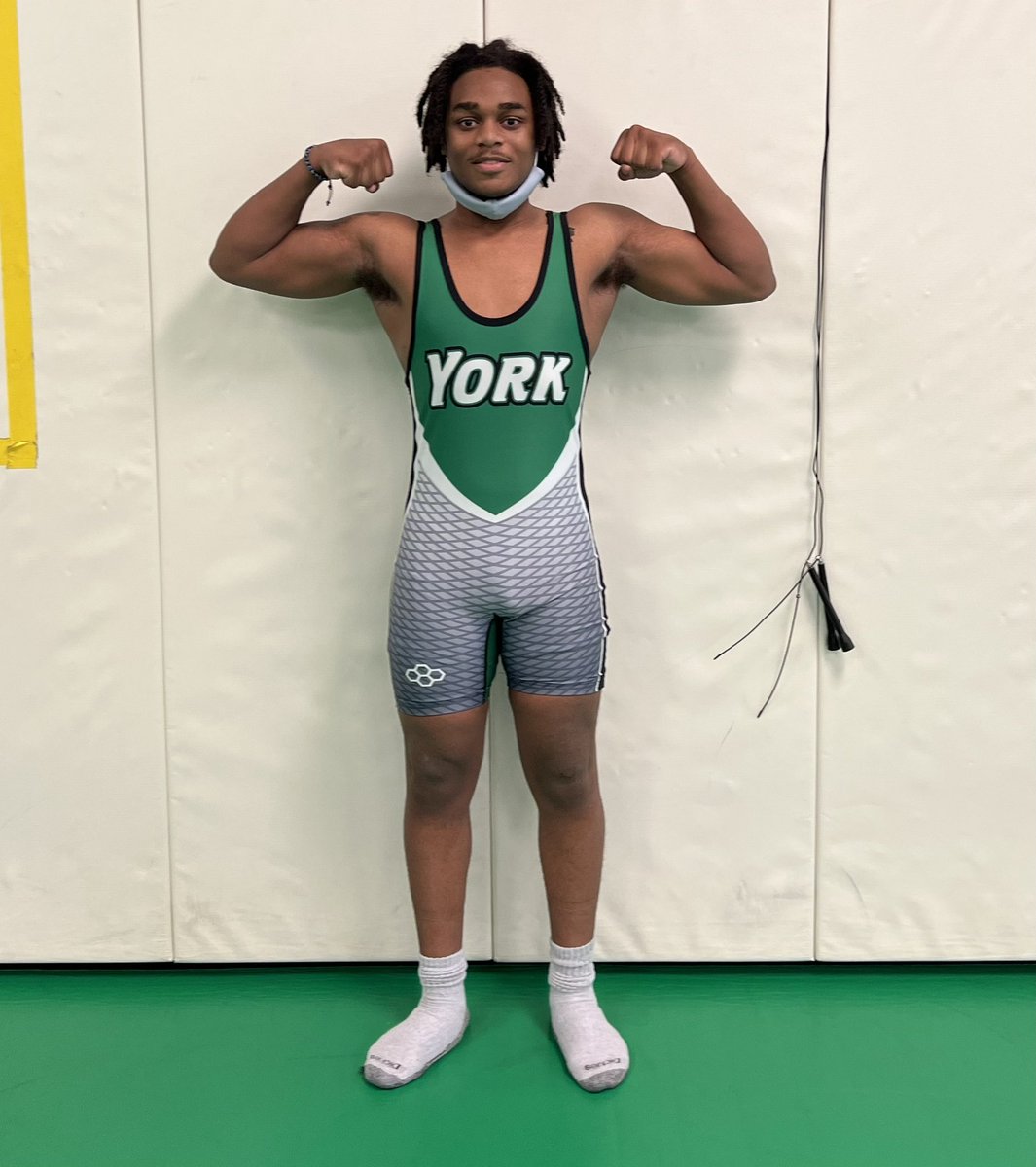 sean_rickey's tweet photo. Had a great visit at York College today! I appreciate @Thee_HC for allowing me to come out and check out the campus and facilities! @YCP_Wrestling @Caramel_Cuttiee https://t.co/l9OsH6EYrv
