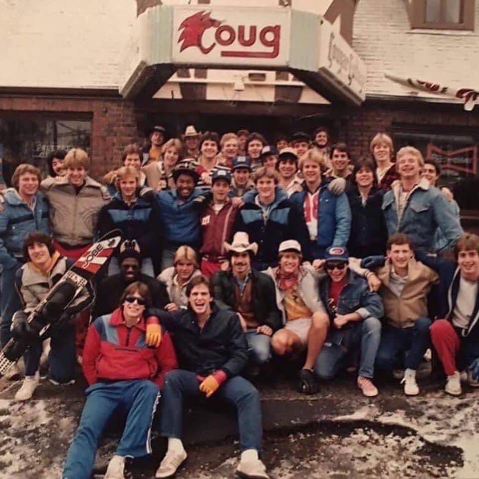 TheCoug_'s tweet photo. We're following everyone on Twitter today who votes #BestBarCoug &amp; retweets this link for voting:

https://t.co/8uyLr8B2bP

Share your memories with us, too! Voting ends at Noon PDT Sunday! https://t.co/ojMlbPmbUE
