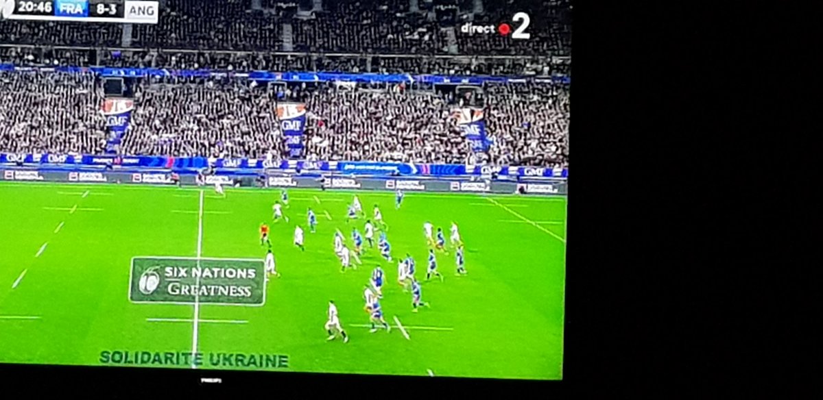 Encore des erreurs d'arbitrage... a un tel niveau c'est ahurissant!
#erreurarbitrage #peypersvoleur #ViveLaFrance #rugby #integrite