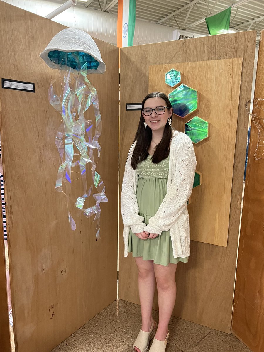 LesaBerlinghoff's tweet photo. Check out the IB Art show today!  4-6pm in the MHS lobby https://t.co/WdgPXTaEy1