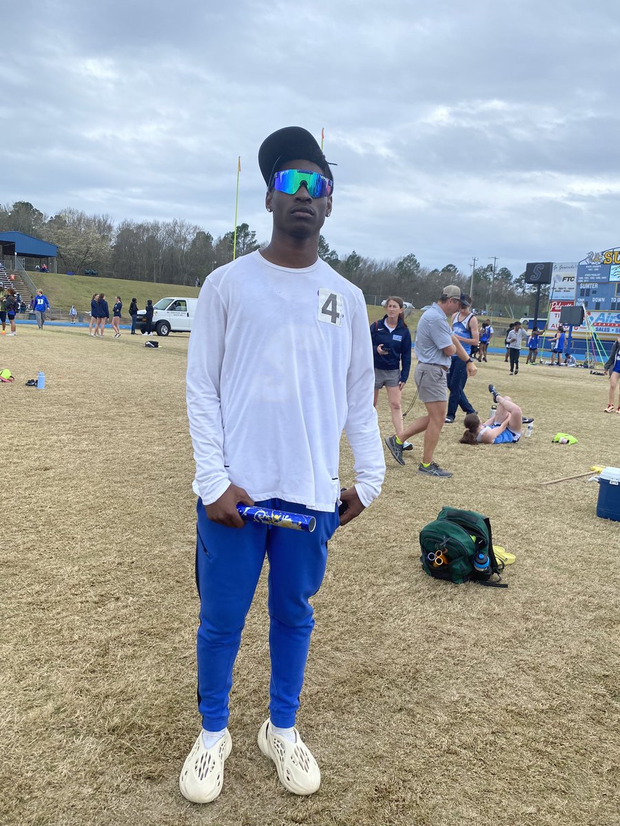 gamecockxctf's tweet photo. 🌟Gamecock Invitational Champion🌟

Terrion Burgess @gamecockxctf 
Long Jump 😎😎 https://t.co/NdXccyYhKu