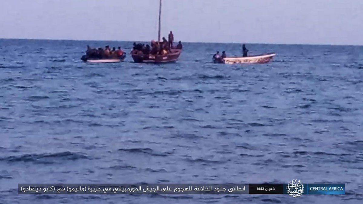 Arab_Intel's tweet photo. ⚠️ 🇲🇿 🏴 | L'État islamique a publié des photos du site de l'attaque djihadiste sur l'île de #Matemo dans l'océan Indien, au #Mozambique. https://t.co/23w6I08Zy8