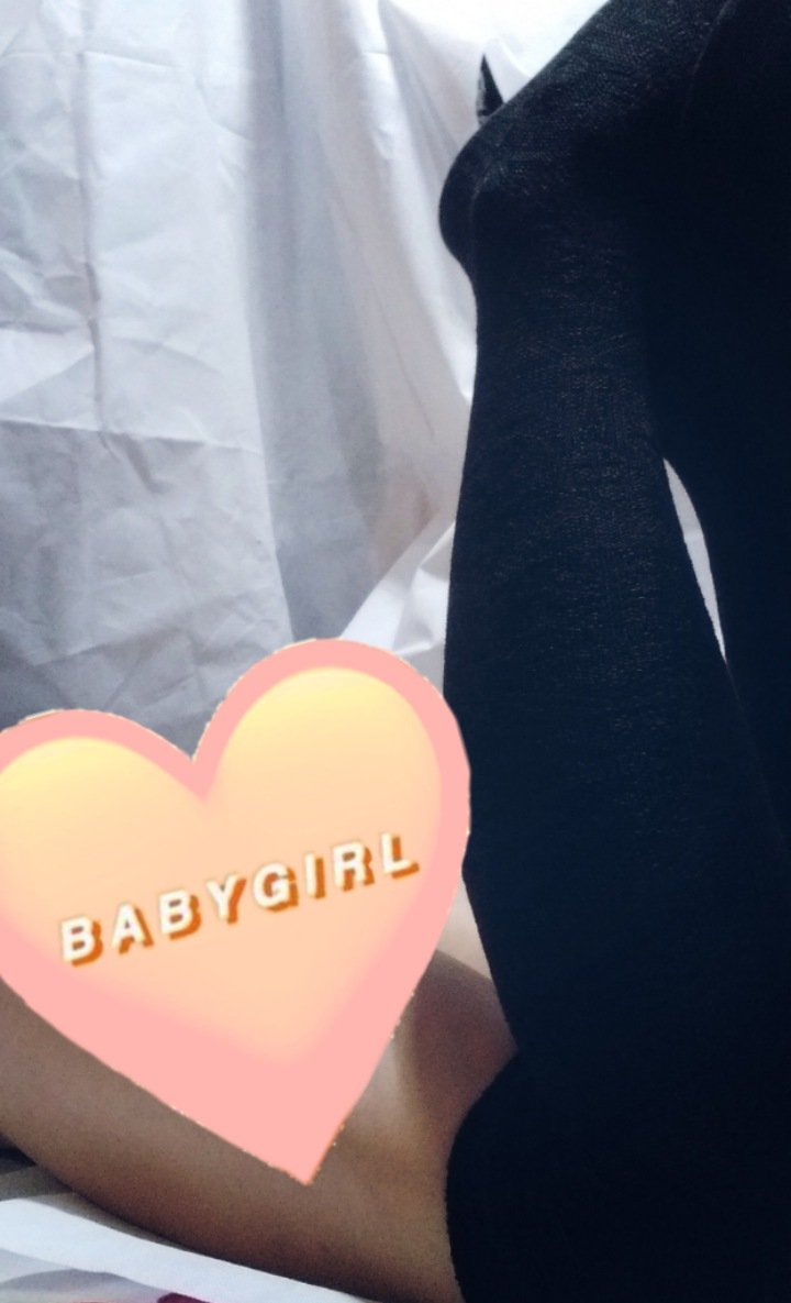 Mrs_FancyToes's tweet photo. I promise you won't regret your subscription 🍑🍑🍑🍑🍑 #cheeks #peach #onlyfans #asscheeksout
#longsocks #legs #win #wiscogirl #babygirl #sexy #SubscribeNow
#sellingcontent 
https://t.co/zLdTbg0f8F https://t.co/ZzfP4qJaJq
