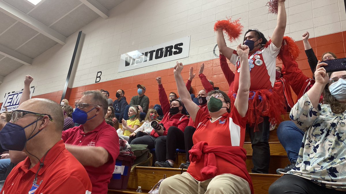 Thank you alliance team mates <a href="/CopperBots2586/">Copper Bots</a> and 7244 Huskies robotics for being great alliance mates! Top 4 was a great finish! #OMGrobots #RAPIDREACT #frc2022 #ForceForChange #FIRSTFORWARD