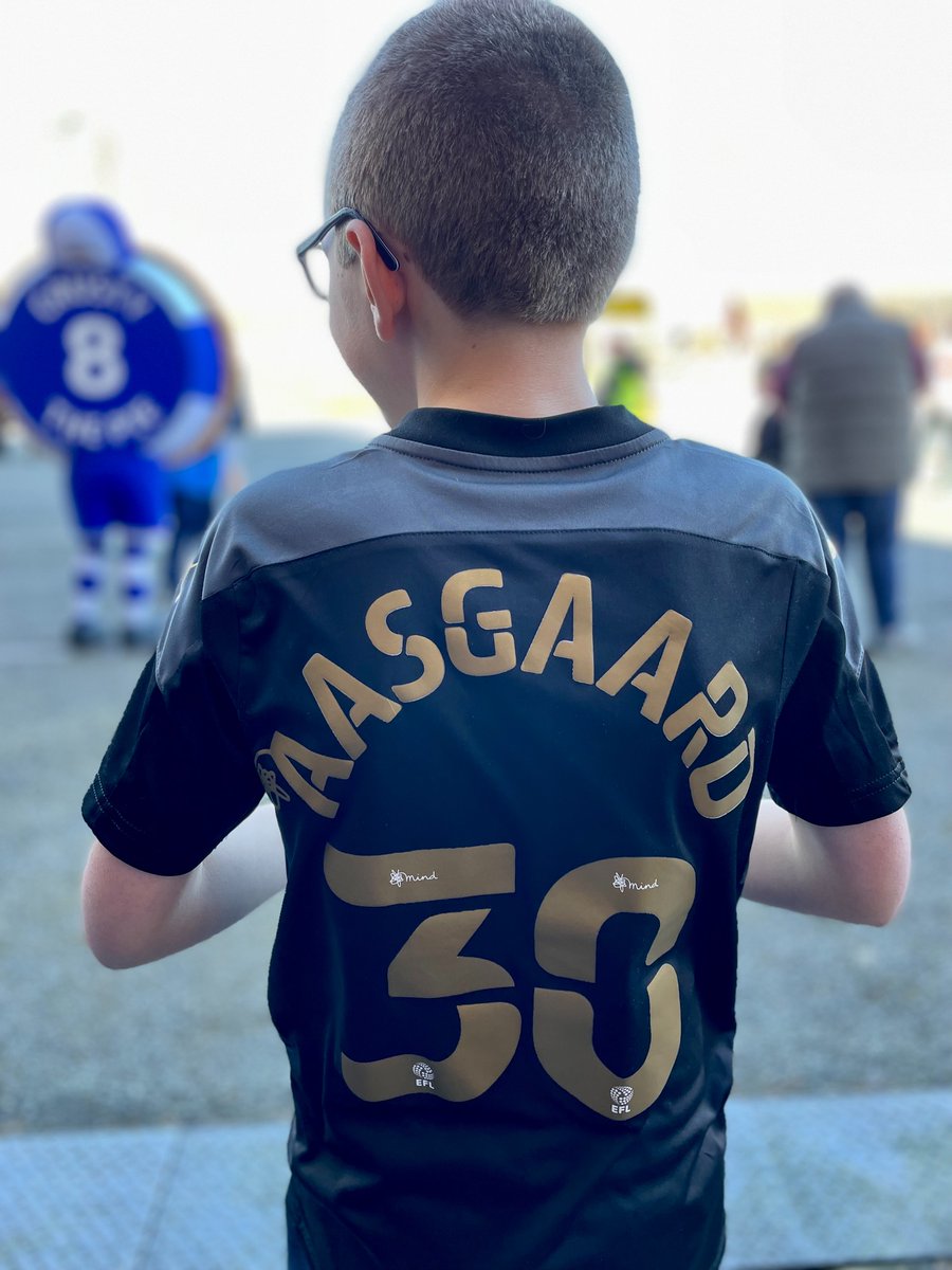 If you ask the youngest who his favourite <a href="/LaticsOfficial/">Wigan Athletic</a> player is he’ll name them all. 

But every game this season he’s worn his treasured <a href="/TheloAasgaard/">Thelo</a> shirt - he was made up to grab a photo today. Thank you! #wafc