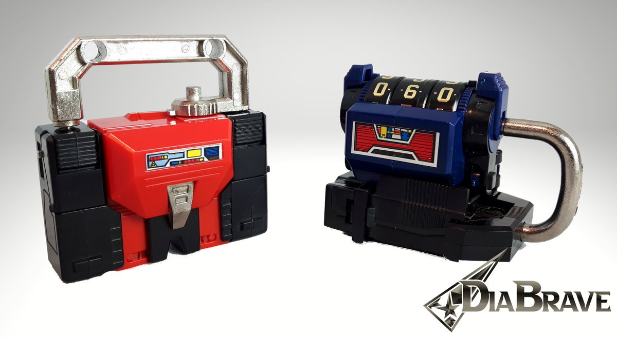 DiaBraveSid's tweet photo. Gig Trasformer Luchettot Robot MicroChange MC17 and MC18. They never made it to Transformers, but that oldskool Takara aesthetic is locked right in to their design.
#Transformers #MicroChange https://t.co/8CdZ9gmEEk