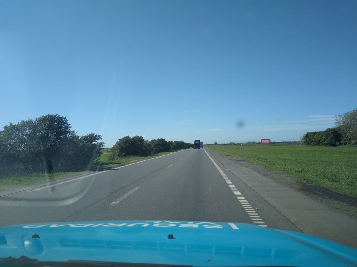 silvinapaularod's tweet photo. Los agentes de Rosario controlaron las rutas.
📍#RNA008 Km 20 al Km 29
📍#RN9 Km 288 al Km 238
Agentes
🔹Cofreces, Emiliano
🔹Nara, Roberto
🔹Gaetan, Florencia
#ViajaSeguro #SeguridadVial
#ElControlSalvaVidas
#ArgentinaUnida https://t.co/AIMXZ0yeky