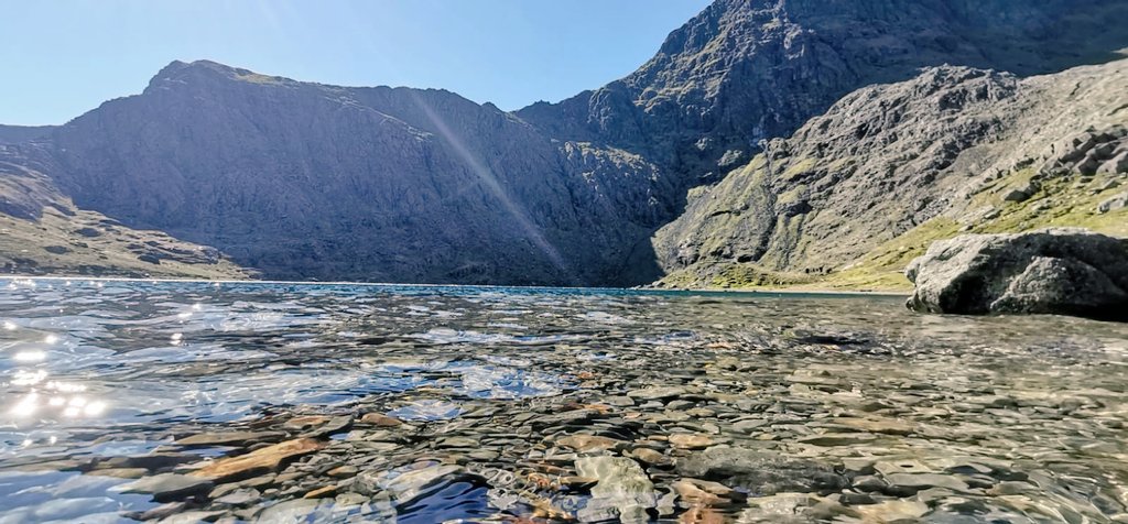MagdalenaSzomb1's tweet photo. From my hike...
#Snowdonia #NationalPark #Wales #hike #MinersTrack #nature 😊 https://t.co/gvODlz7DcP