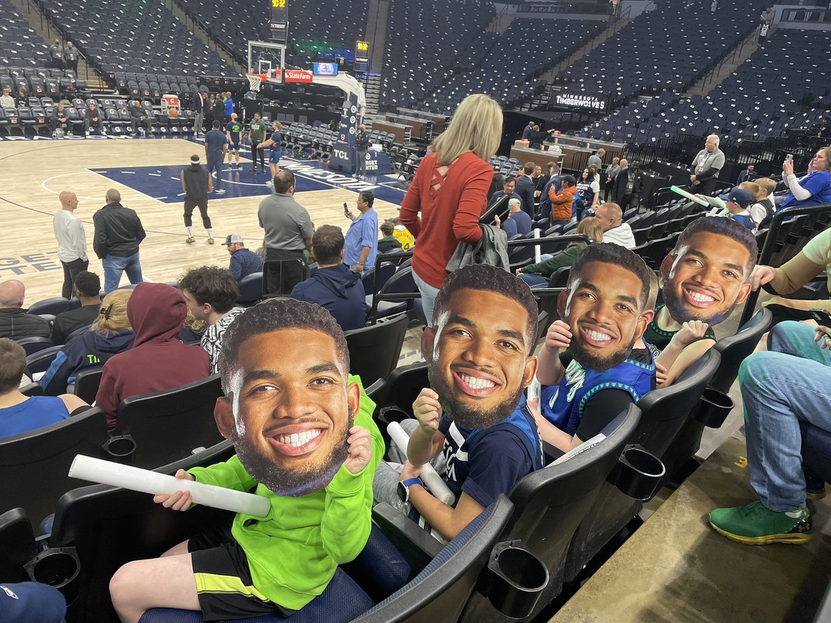 Ready to cheer on KAT and the wolves! #packpix