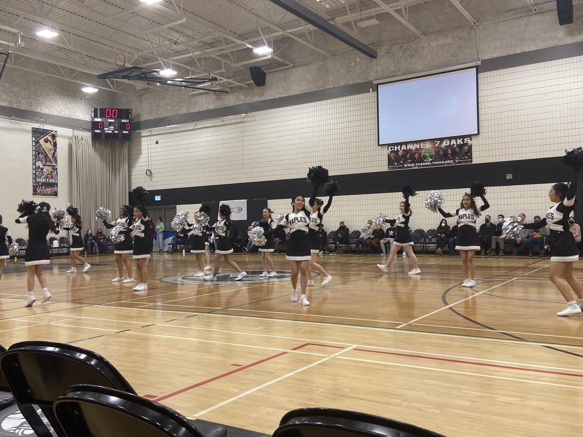 Maples Pom did such a good job with the halftime show!! 

#ccsports