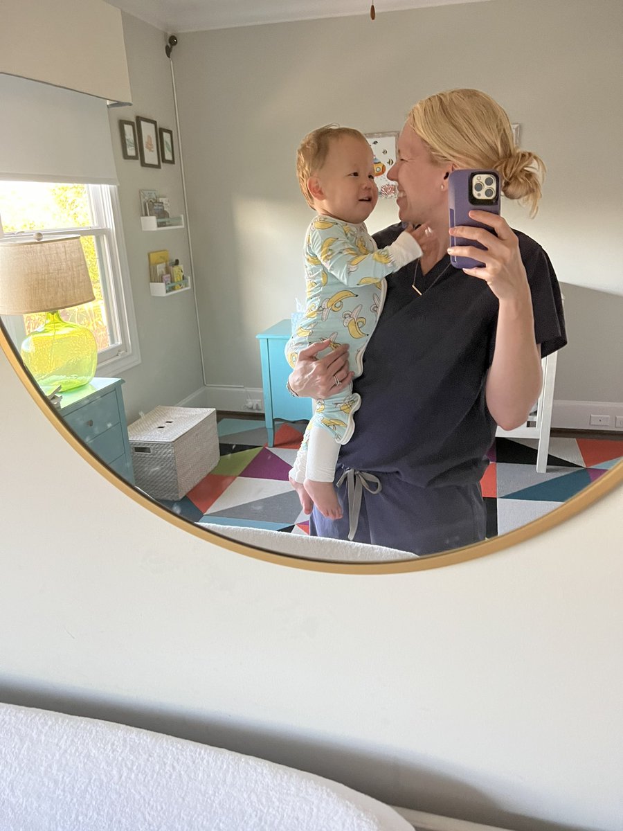 NatalieADrucker's tweet photo. Occasionally making bedtime- one benefit of #homecall! Keep @UTH_Pedisurg in mind as you’re preparing those rank lists, future pediatric surgeons! https://t.co/X7tKOGYoAa