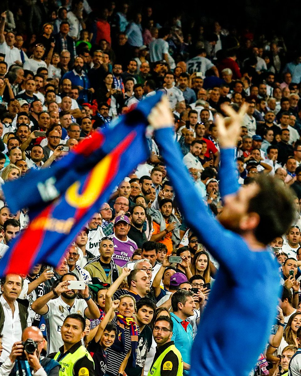 ActuFoot_'s tweet photo. Le Clasico nous a offert tant de moments iconiques. 🤩 https://t.co/DhFeOpiLGA