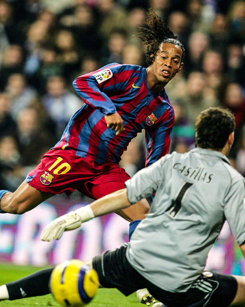 ActuFoot_'s tweet photo. Le Clasico nous a offert tant de moments iconiques. 🤩 https://t.co/DhFeOpiLGA