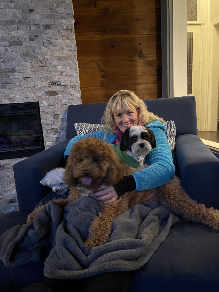 JCElliottTX's tweet photo. @bibekum Skipper, Nugget and Sophie. Fun Friday evening happy hour with the neighbors. #DogsofDallas https://t.co/5RlZR3U9fY