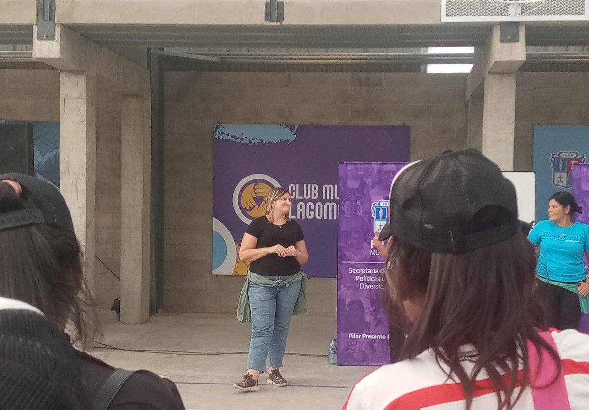 AlvarezRomide's tweet photo. Jornada en Club Municipal Lagomarsino
en el marco del 8M, Fútbol Femenino, acompañando al equipo femenino Envión de la Secretaría de Desarrollo Social @Paula_G83
Sub Campeonas🏆 Equipo envión Lagomarsino/Campeonas🏆 Equipo Barrio Güemes Lagomarsino https://t.co/tnJoFX5yiq
