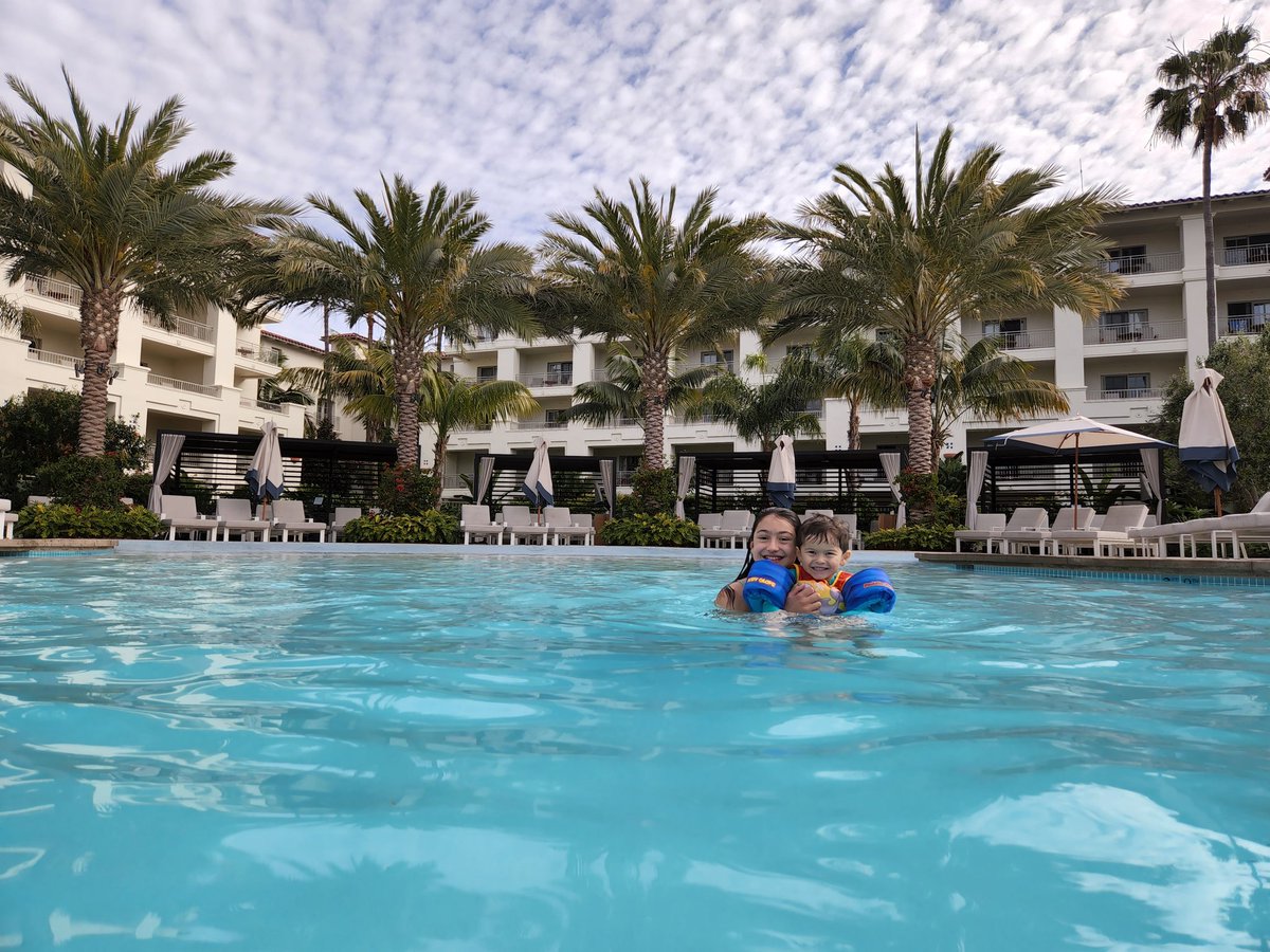 WhoDesignedThat's tweet photo. When it's warm enough for the Canadians to swim, and you're still on east coast time, you get the pool to yourself! https://t.co/jeH9QfwYzC