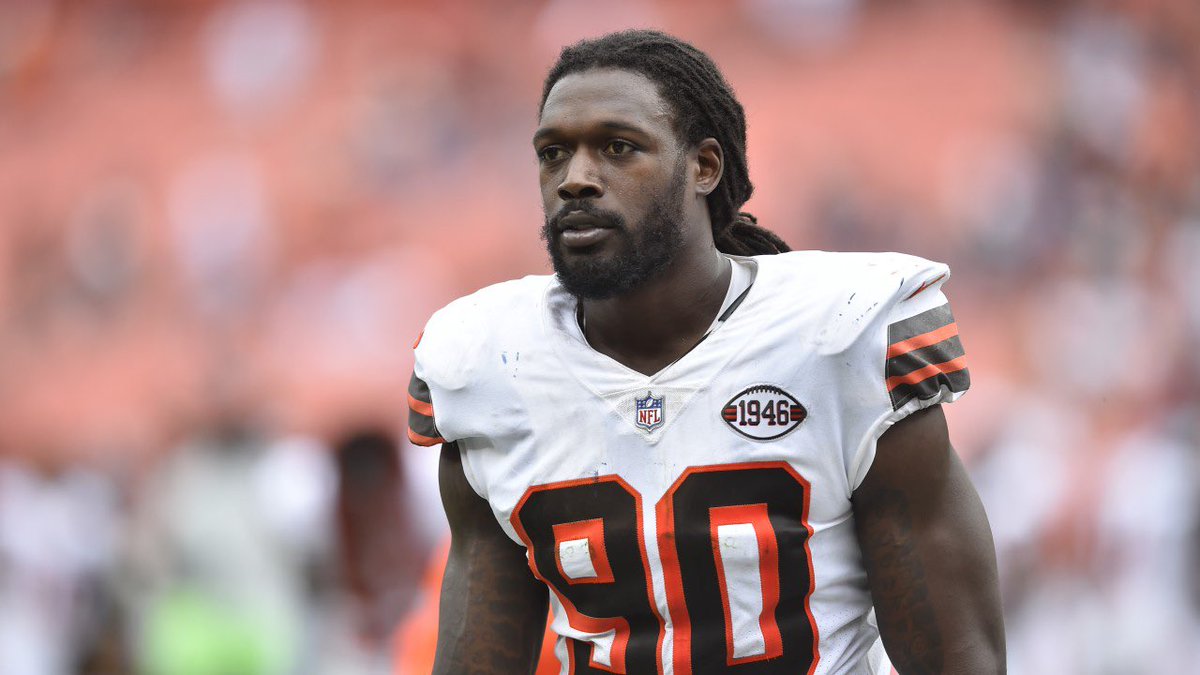 FDPodcastCLE's tweet photo. Per source close to us, the #Browns will be re-signing DE Jadeveon Clowney https://t.co/vOva43vTCs