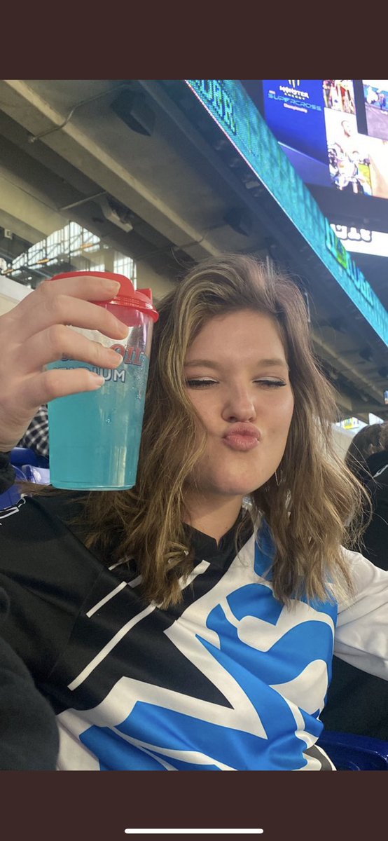 aspen330's tweet photo. #SupercrossLIVE #dropthegate https://t.co/Yl6kz4xylB