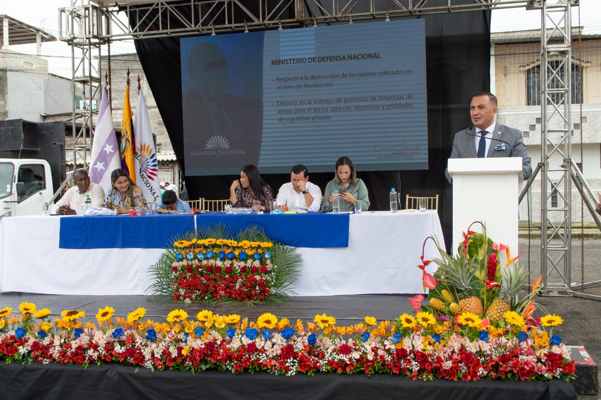 Xavier_JuradOK's tweet photo. #RendiciónDeCuentas2021 | Escuchamos a los pequeños productores agropecuarios de Guayas, Los Ríos y Manabí. Desde aquí propusimos soluciones viables a los problemas que atraviesa actualmente el agro. https://t.co/AzuTdz13vy