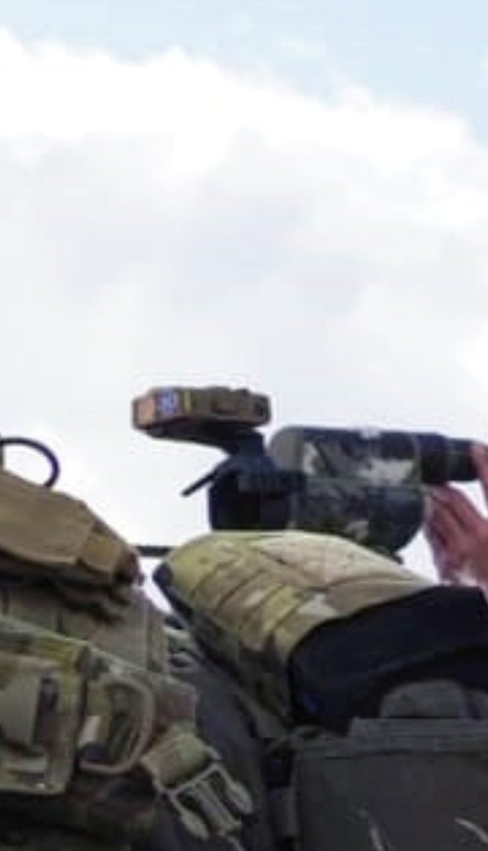 tacticalporn's tweet photo. 🇪🇸Spanish Army SOF #MOE sniper team. Note the Rheinmetall FCS-RPAL range finder.

#AXMC #338LM #MOE #GOE https://t.co/32arXIlkOt