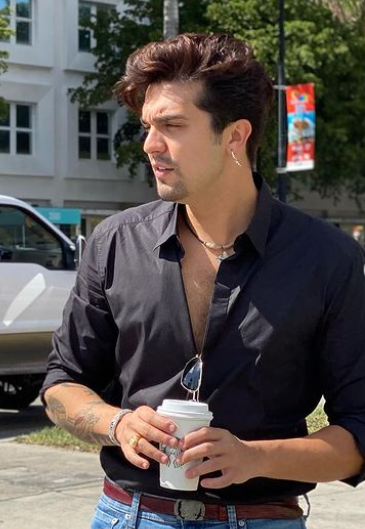 eveningstarls's tweet photo. Dois gostosos de preto! 🔥 https://t.co/c7fSBOsIRl