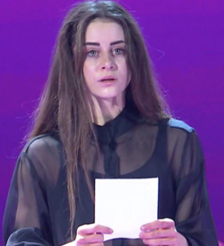 fineelinexwalls's tweet photo. tweet di apprezzamento per alice, che anche se non era la più forte lì dentro merita davvero tantissimo #Amici21 https://t.co/wKwgYZt3nj
