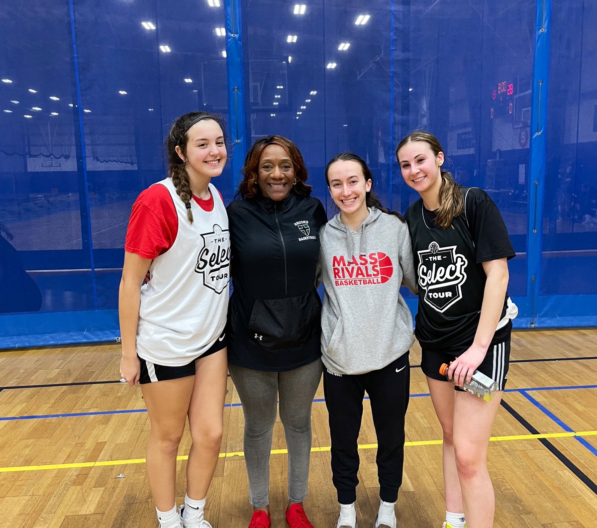 LadyRivals's tweet photo. Shoutout to @SelectEventsBB  @Angela_SEBBall @KPannell71 for putting on a 1st class showcase . 
Our ladies always appreciate  the opportunity to compete #TheRivalsWay ⚔️⚔️ https://t.co/GU4zQzPcOc