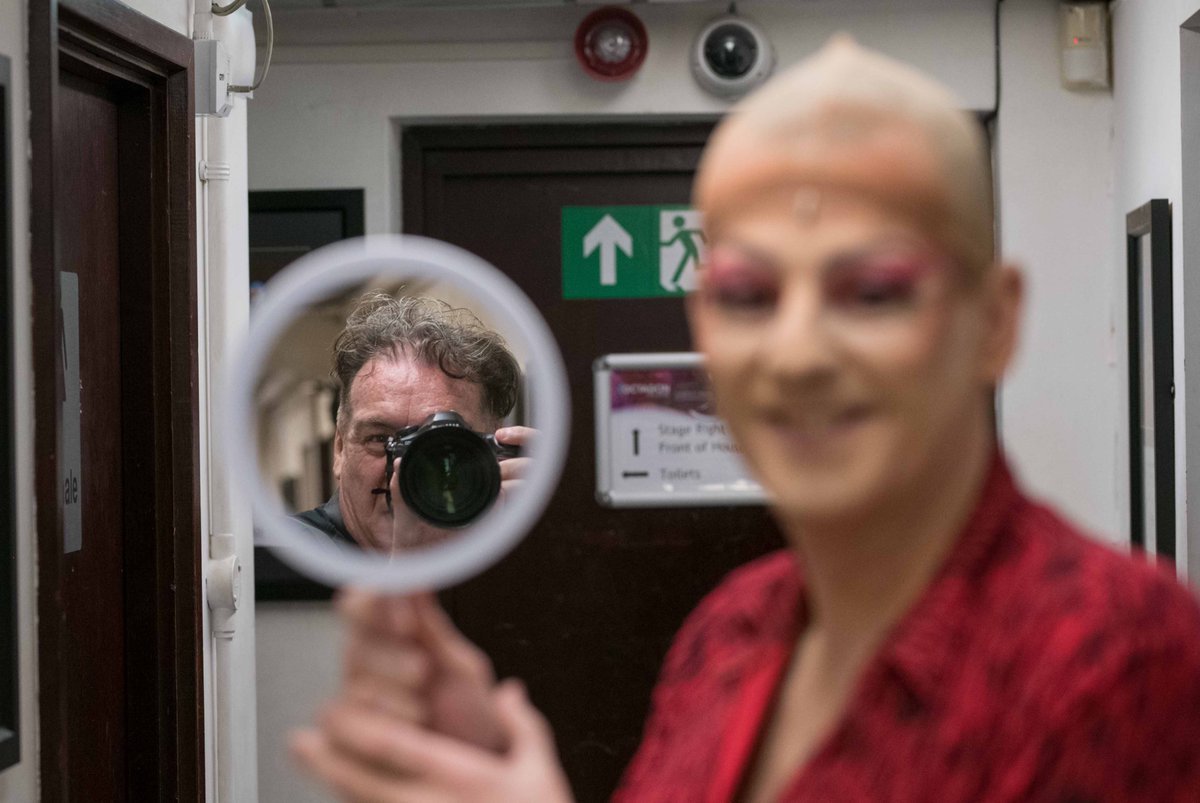 Snapperlen's tweet photo. Love my little selfie taken backstage at Kinky Boots today. 
Thanks to everyone at #YAOS for making me feel so welcome. #lovetheatre https://t.co/VRlVzGrAwg