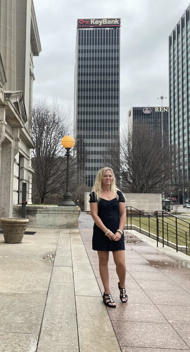 Lovelyn_DeMers's tweet photo. Another busy day at the Columbus Statehouse. We still have no clue where our districts are. Now we may get outside mapmakers over the weekend. Federal Court gave our Redistricting Commission 10 days.
#88counties https://t.co/m0mlpQtnz7
