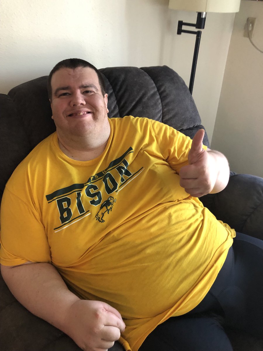 Dan gave the zoodle spaghetti a thumbs up.  And how about his summer look!!