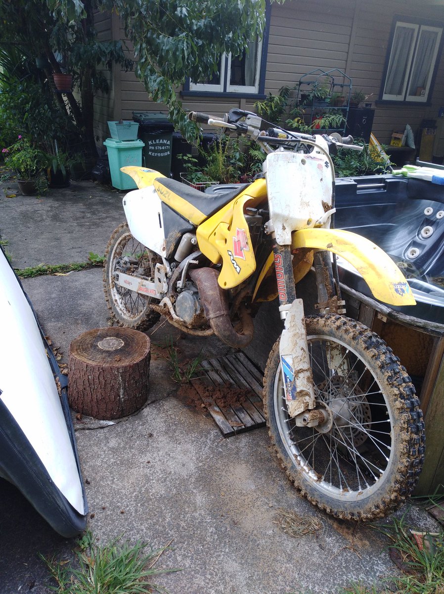 peanutbreadhead's tweet photo. Well me and my dad got muddy https://t.co/5gyWNDp3YD