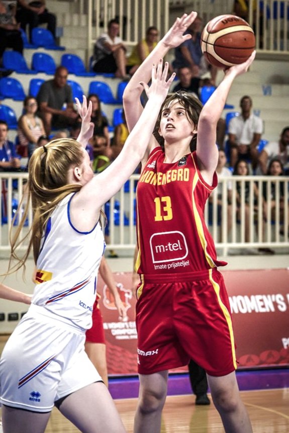 M.Lekovic scored, team high 19p,2rb,6ass/ M.Djordjevic 14p,9rb and K.Scepanovic 5p,3rb,1ass in Buducnost vs Montana 102:45, semi final game of Waba F4. #Beobasket